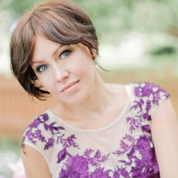 Алена Хромова